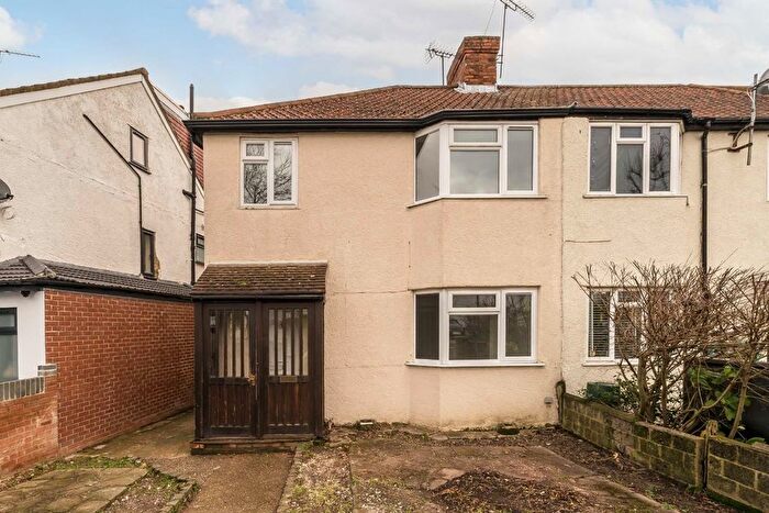 3 Bedroom Property To Rent In Avalon Road, London, W13