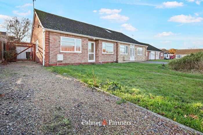 3 Bedroom Bungalow To Rent In Romney Close, Brightlingsea, Essex, CO7