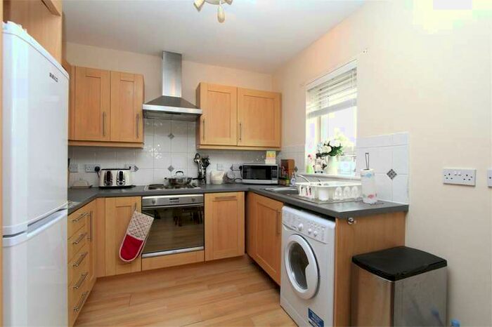 2 Bedroom Flat To Rent In Merchants Court, Bedford, MK42