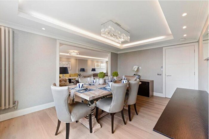 5 Bedroom Flat To Rent In St. Johns Wood Park, London, NW8