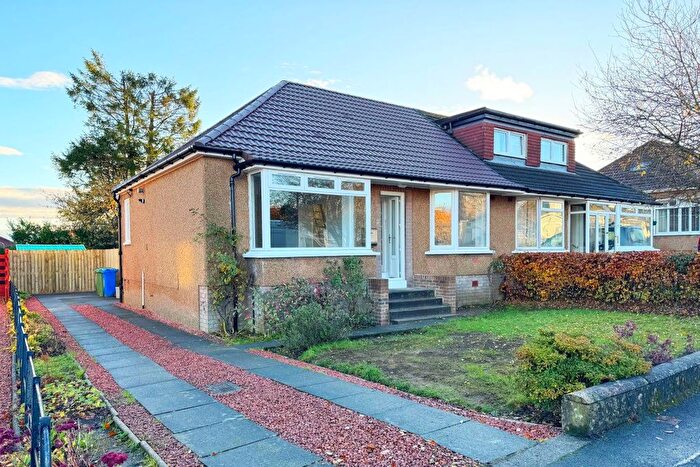 2 Bedroom Bungalow To Rent In Shaw Road, Milngavie, Glasgow, G62