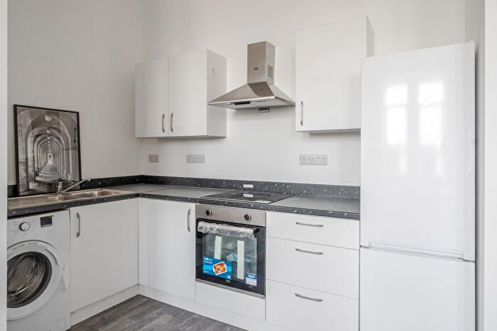 2 Bedroom Flat To Rent In Matlock Road, Coventry, CV1