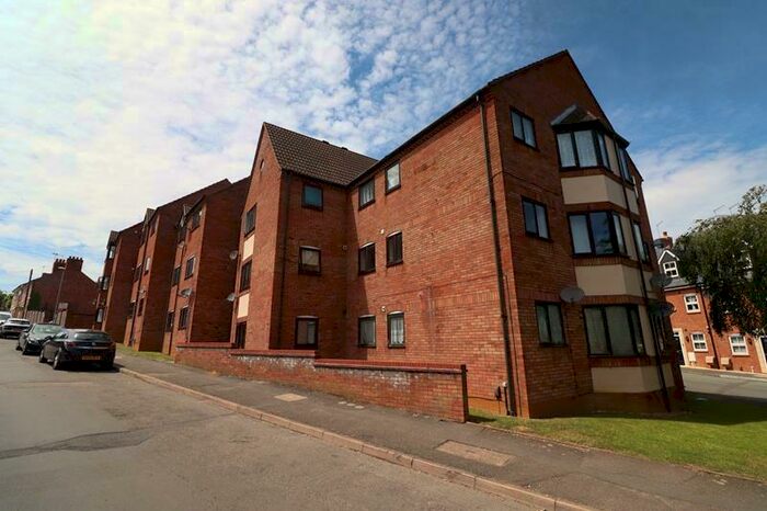 1 Bedroom Flat To Rent In Spencer Court, Rushden, NN10