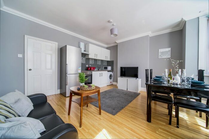 2 Bedroom Flat To Rent In Harlesden Road, London, NW10
