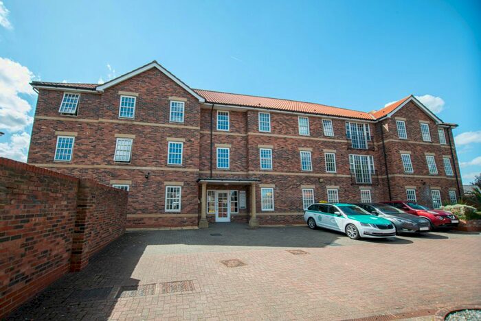 2 Bedroom Flat To Rent In Mill View Court, Beverley, HU17