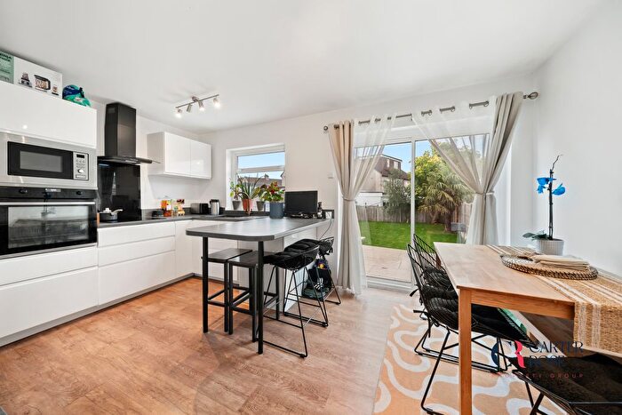 3 Bedroom Semi-Detached House To Rent In Chastilian Road, Dartford, DA1