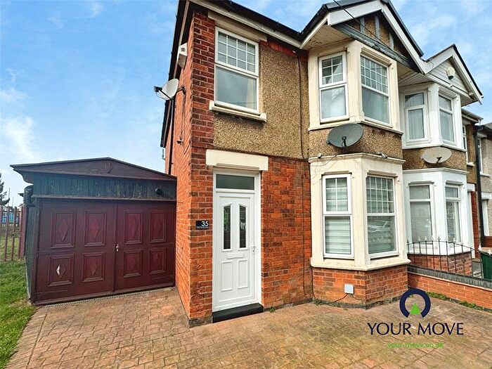 3 Bedroom End Terrace House To Rent In Wyken Grange Road, Coventry, West Midlands, CV2