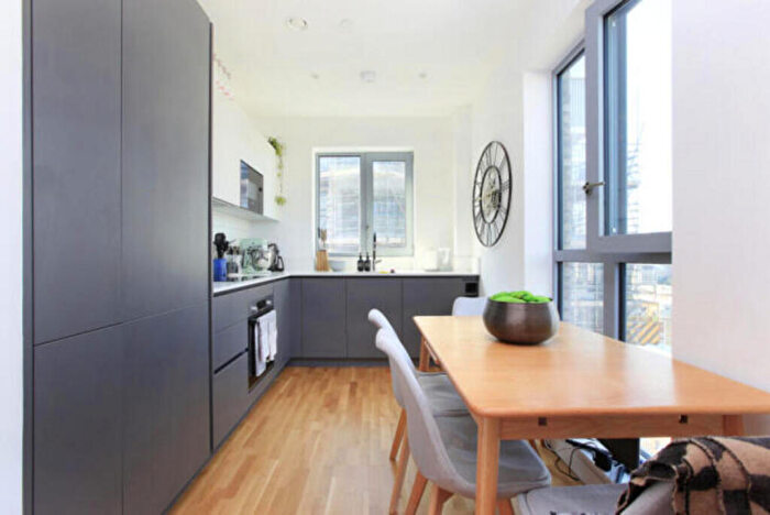 2 Bedroom Apartment To Rent In - York Road, Battersea, SW11