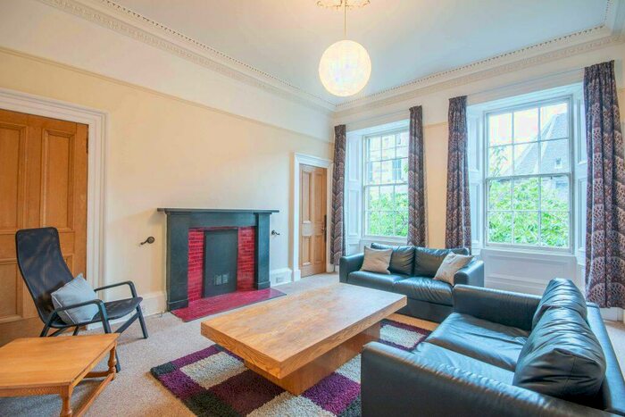 5 Bedroom Flat To Rent In L &#; Lutton Place, Edinburgh, EH8
