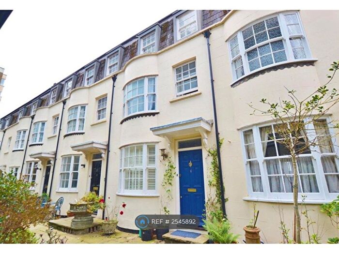 2 Bedroom Terraced House To Rent In Dolphin Mews, Brighton, BN2