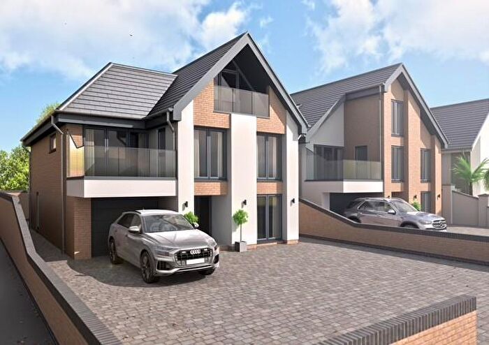 6 Bedroom Detached House For Sale In Marine Parade, Gorleston, NR31