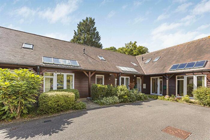 2 Bedroom Terraced Bungalow For Sale In Broad Oak Lane, Hertford, SG14