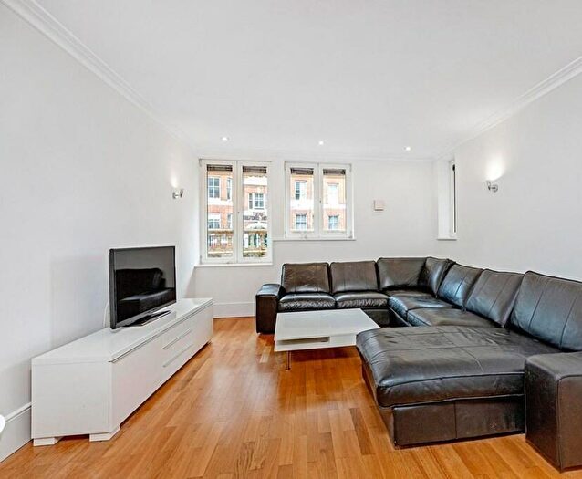 2 Bedroom Flat To Rent In Coleridge Gardens, Chelsea, SW10