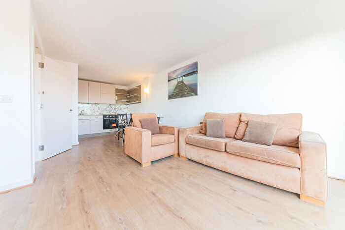 2 Bedroom Apartment To Rent In Alaska Building, Deals Gateway, London, SE13