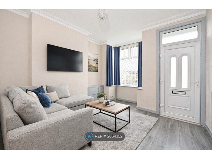 3 Bedroom End Of Terrace House To Rent In Christchurch St, Stoke-On-Trent, ST4