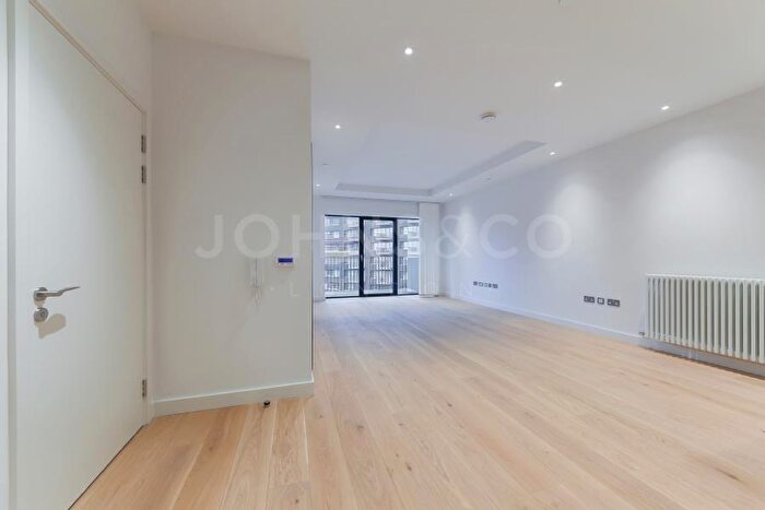 1 Bedroom Apartment For Sale In Grantham House, London City Island, E14