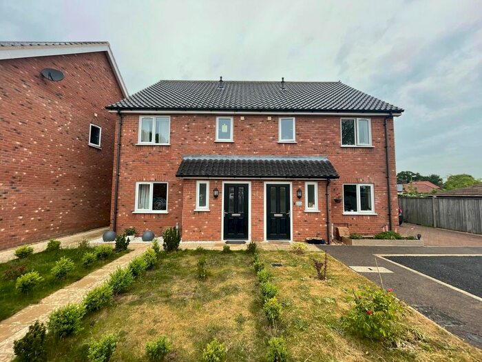 3 Bedroom Property To Rent In Janet Smith Close, Norwich, NR7