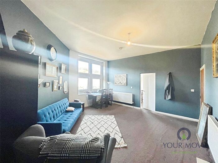 1 Bedroom Flat To Rent In Croft Street, Darwen, Lancashire, BB3