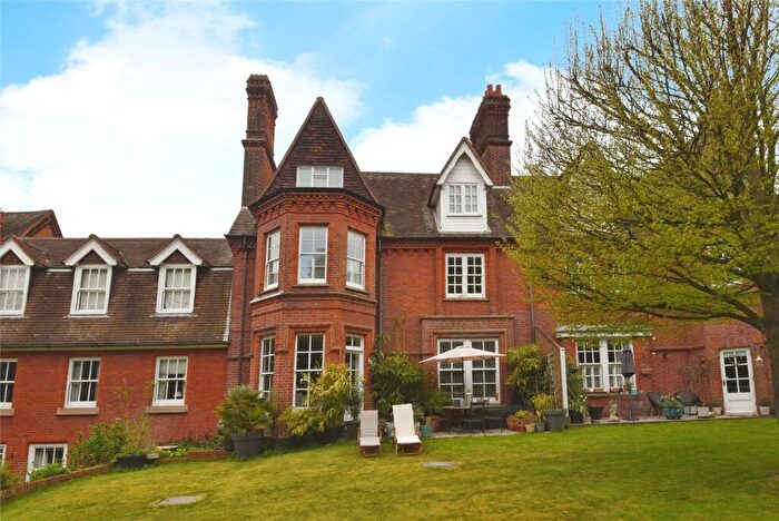 2 Bedroom Apartment For Sale In Henley Road, Ipswich, Suffolk, IP1