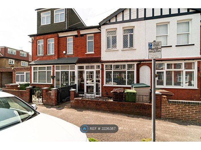 3 Bedroom Terraced House To Rent In Strathearn Road, Sutton, SM1