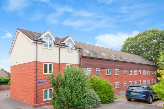 2 Bedroom Apartment To Rent In Larch Close, Botley, OX2