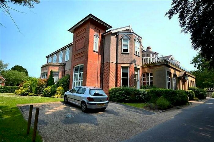 2 Bedroom Apartment To Rent In Bronington Close, Northenden, M22