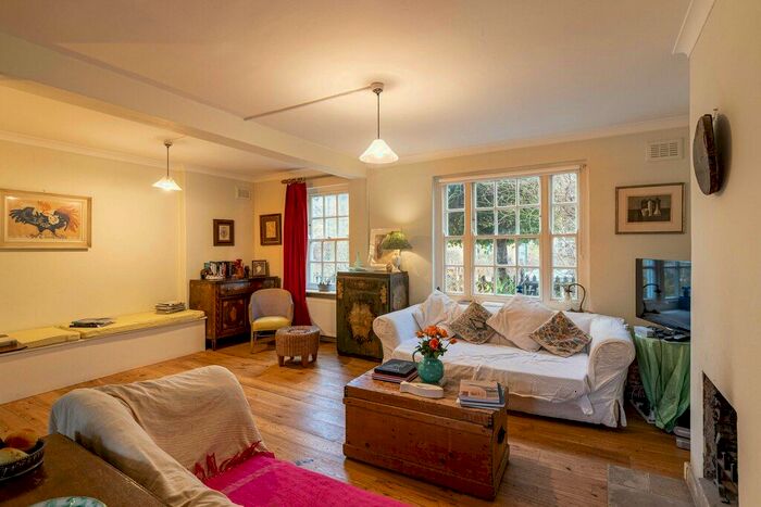 2 Bedroom Flat To Rent In Hillfarm Road, Ladbroke Grove, W10