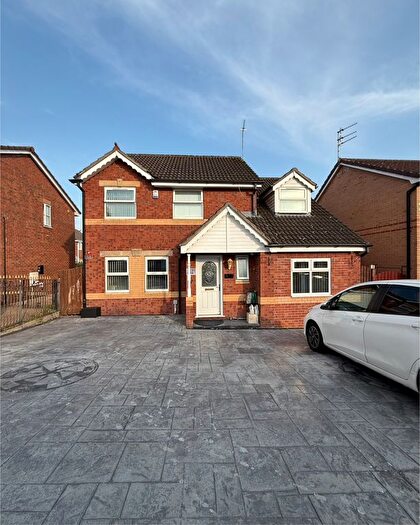 5 Bedroom Detached House To Rent In Moorwood Drive, Oldham, OL8