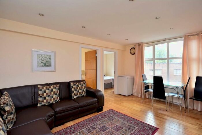 2 Bedroom Flat To Rent In Park West, Bayswater, London, W2