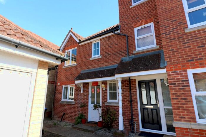 3 Bedroom Terraced House To Rent In Egham, Surrey, TW20