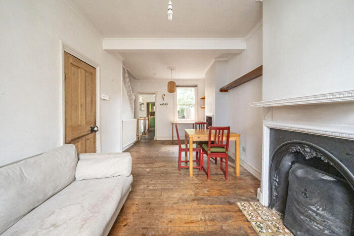 2 Bedroom House For Sale In Tower Hamlets Road, Forest Gate, London, E7
