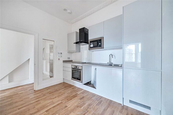 1 Bedroom Flat For Sale In Devonshire Road, London, SE23