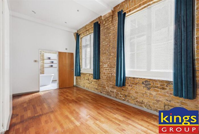 4 Bedroom Penthouse For Sale In Lansdowne Drive, London, E8 - Photo 7