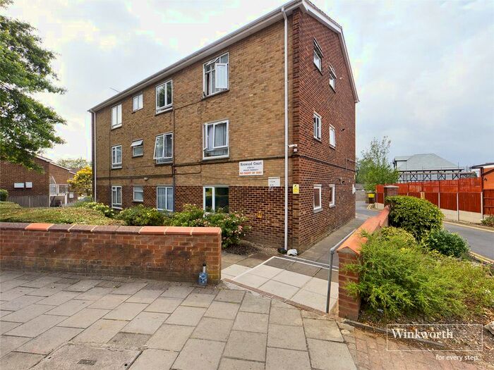 1 Bedroom Flat To Rent In Elmwood Crescent, London, NW9