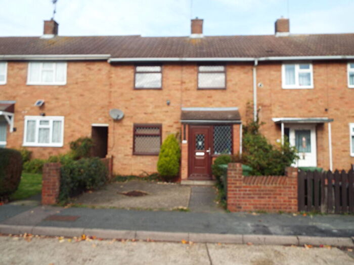 2 Bedroom House To Rent In Barstable East, Basildon, SS14