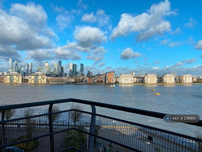 2 Bedroom Flat To Rent In Glaisher Street, London, SE8