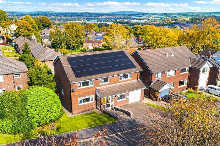 4 Bedroom Detached House For Sale In Sunnymere Drive, Darwen, BB3