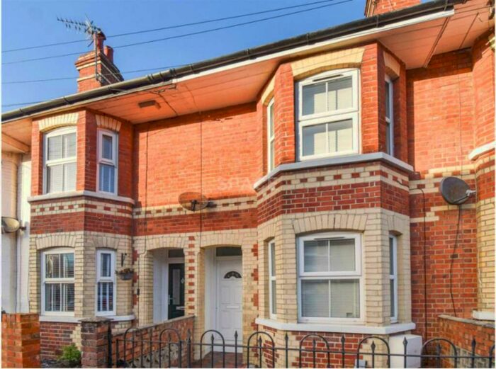 5 Bedroom Terraced House To Rent In Swainstone, Reading, Berkshire, RG2