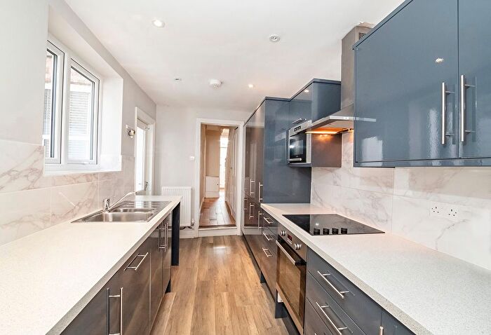 4 Bedroom Terraced House To Rent In Grosvenor Terrace, York, YO30