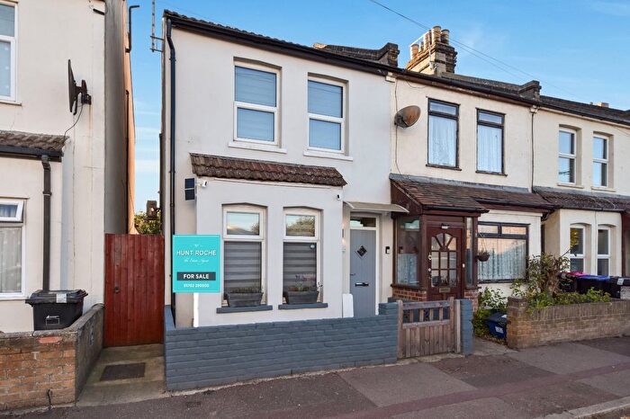 2 Bedroom End Of Terrace House For Sale In Wallace Street, Shoeburyness, Essex, SS3