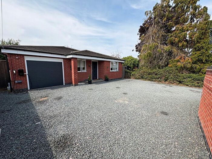 3 Bedroom Bungalow For Sale In Leicester Road, Broughton Astley, Leicester, LE9