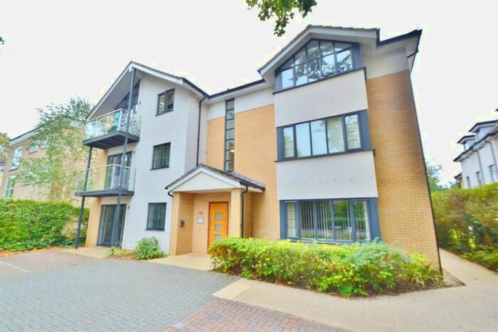 2 Bedroom Flat To Rent In Bournemouth, BH8