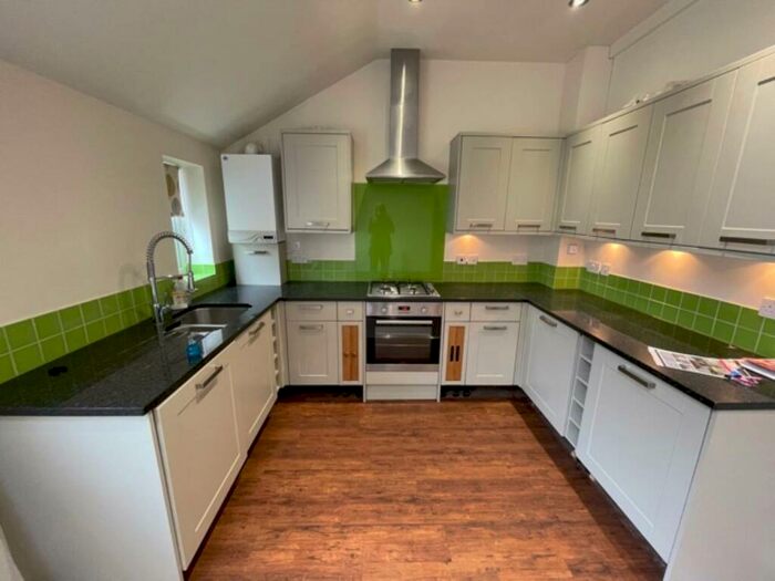 3 Bedroom Maisonette To Rent In Filton Road, Horfield, Bristol, BS7