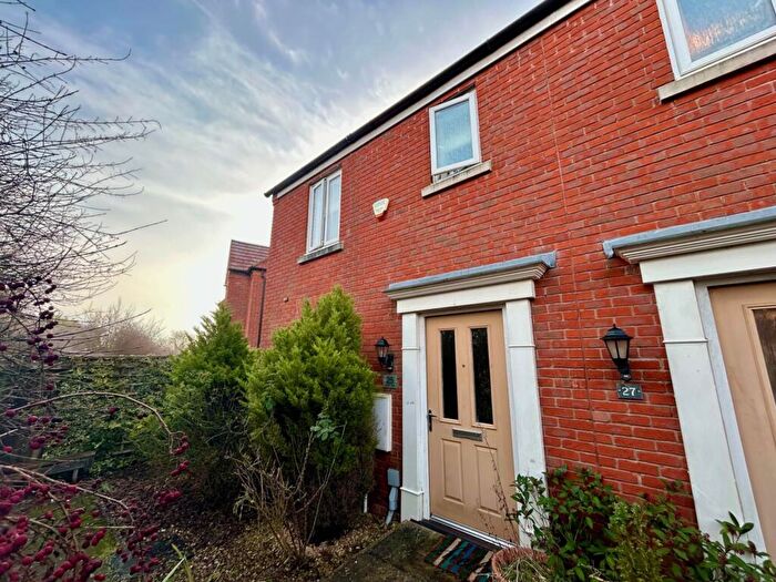 3 Bedroom Semi Detached House For Sale In Ascot Way, Bicester, OX26