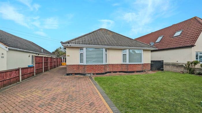 3 Bedroom Detached Bungalow To Rent In Vicarage Road, Poole, BH15