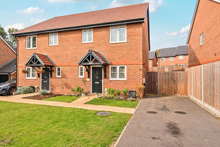 3 Bedroom Semi-Detached House For Sale In Verdun Street, Farnham, GU9