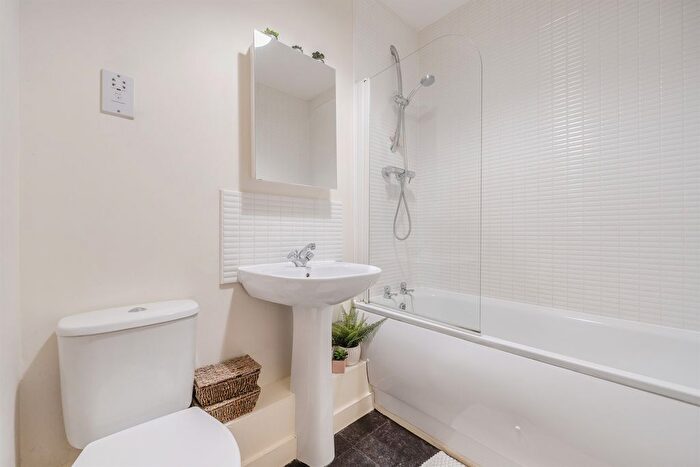 1 Bedroom Flat To Rent In Grenfell Road, Maidenhead, SL6