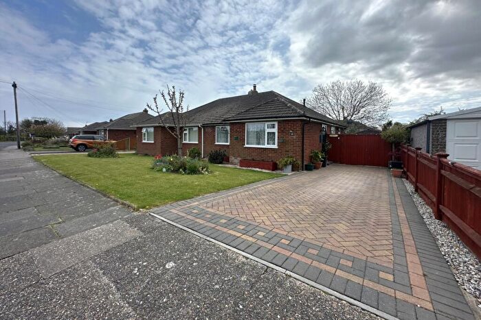 2 Bedroom Bungalow For Sale In Church Street, Walmer, CT14