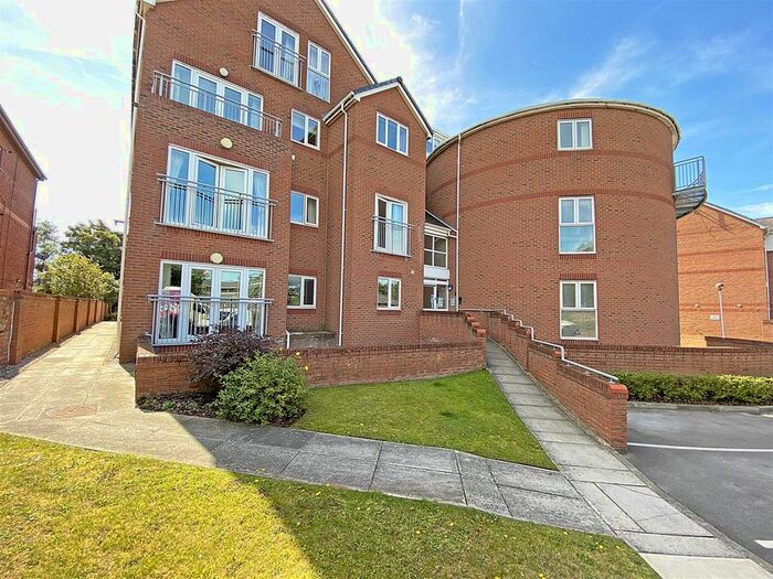 2 Bedroom Flat To Rent In The Knowles, Blundellsands Road West, Blundellsands, L23