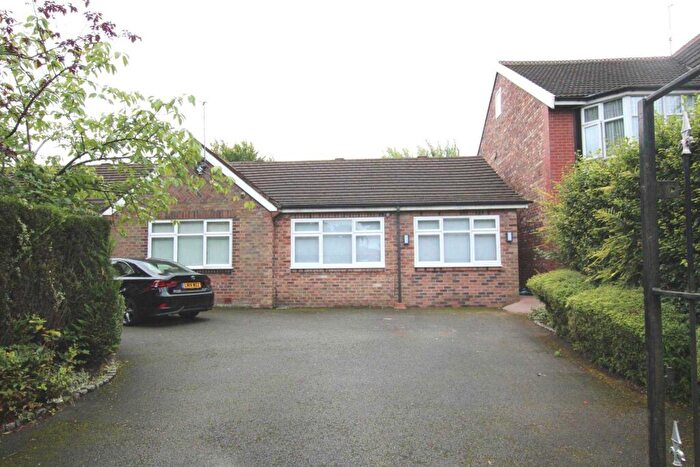 2 Bedroom Bungalow To Rent In Singleton Road, Salford, M7
